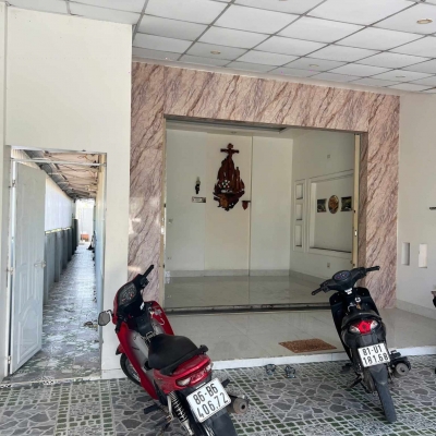 Bán nhà 183m2 hẻm Đinh Bộ Lĩnh, Tân Phước, LaGi giá mềm đường ô tô