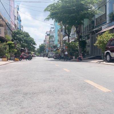 HOT, HOT, CẦN BÁN GẤP NHÀ ĐƯỜNG ĐÔNG HỒ [P4, Q8] DT: 22 M2( 3.5X 7M) CHỈ 2.7 TỶ