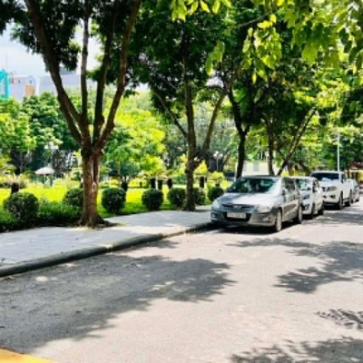 khách sạn Cổ Linh, dòng tiền ổn định 1.2tỷ/năm ,vỉa hè, ôtô dừng đỗ ngày đêm