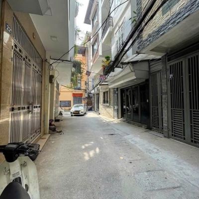 40m2, Thái Hà,Đống Đa,oto tải vào nhà,sầm uất kinh doanh,lô góc mặt tiền đẹp,nhỉnh 15 tỷ,chính chủ nhiều nhà bán,phân lô nở hậu