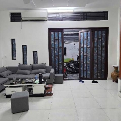 Bán nhà đẹp Ngọc Thụy- Dân xây-  Ô tô- đỗ cửa-- Nở hậu 55m nhỉnh 5 tỷ (TL)