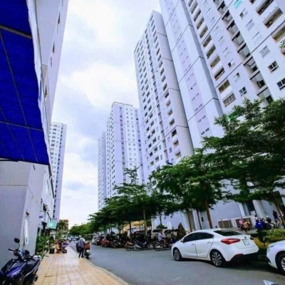 Hot hot Bán căn sổ hồng tại HQC Plaza, 55m2 2PN 1,450. Có hỗ trợ vay ngân hàng. Trống sẵn ở ngay