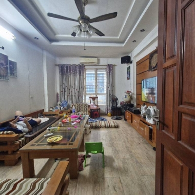 Bán nhà phân lô đền lừ 1 6 tầng dân xây ô chờ thang máy hoàng mai