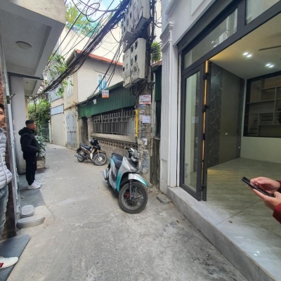 Bán nhà Ngọc Thuỵ trong đê 37m  x 4T, oto, Nở hậu siêu đẹp chỉ 6 tỷ 1 còn thương lượng. LH 0936123469