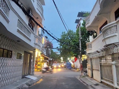 Giá đầu tư - hẻm nhựa 8m Nguyễn Gia Trí, Phường 25, BT - (4 x 20m) vuông vức - 4 tầng - giá 14.5 tỷ TL