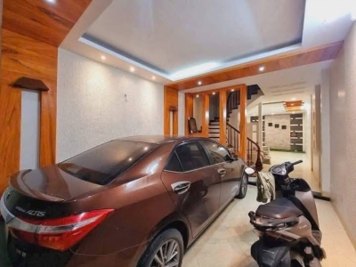 Bán nhà phân lô khu Văn Cao Ba Đình, ô tô vào nhà, 46m MT 4.6m chỉ 16.2 tỷ