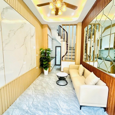 Bán Nhà Lĩnh Nam 25m 3 Tầng 2 Ngủ Full Nội Thất Giá 2.88 Tỷ Nhà Chưa Sổ