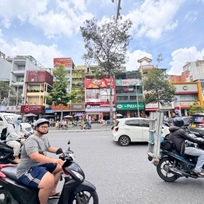 BÁN NHÀ MẶT TIỀN KD ĐƯỜNG 30M NGUYỄN THÁI HỌC, QUẬN 1 - NGAY PHỐ TÂY BÙI VIỆN & CHỢ BÊN THÀNH CHỈ VÀI BƯỚC CHÂN- DT 4M*16M VUÔNG ĐẸP