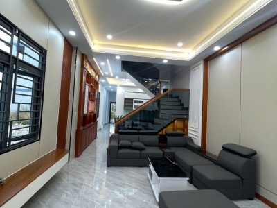 Bán nhà 3 Tầng P.Trấn Biên,Đường nhựa 12M,gần trường THCS Nguyễn Bỉnh Khiêm