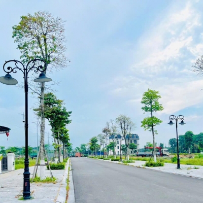 Cần bán 90m2 đất Khu đô thị biển  Hải Hòa, Nghi Sơn,TH đường 17.5m giá chỉ 2Tỷ090. LH 0969 346 836