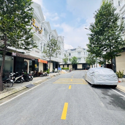 BÁN NHÀ 2 MẶT TIỀN – XE HƠI TRƯỚC SAU – KDC LÁI THIÊU – 3 TẦNG HOÀN CÔNG – 70M² – 6.5 TỶ