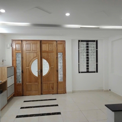 Cho thuê nhà nguyên căn ngõ Lê Trọng Tấn, 30m² x 5 tầng, 5PN, 4 wc, 15,5 triệu/tháng