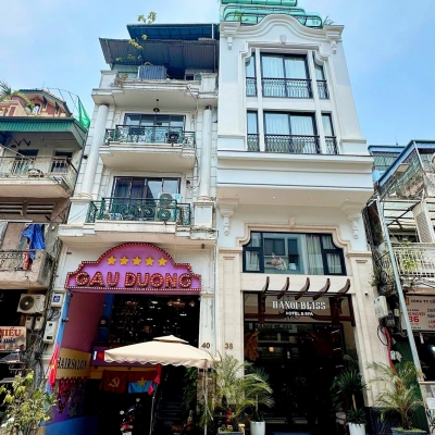 Bán khách sạn mặt phố Hàng Bè, 80m2, 5 tầng, mặt tiền 5.4m, 77.5 tỷ, kinh doanh đỉnh