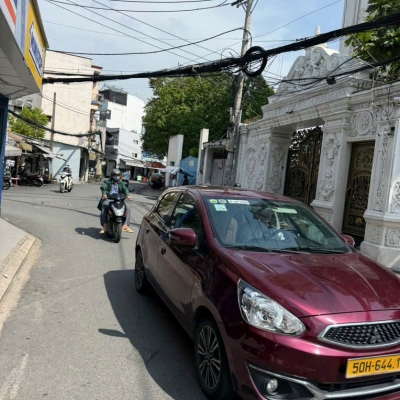 NHÀ 3 TẦNG NGAY NGÃ TƯ GA QUẬN 12 HƠN HƠN 6 TỶ- DT 90M2 (5x17) 4PN-HXT 8M- HƯỚNG ĐB 

◾️Diện tích ngang đẹp 5m dài 18m 
◾️Chính chủ xây tâm huyết 1 trệt 2 lầu sân thượng
◾️Hướng Đông Bắc
◾️Vị Trí 1/ đường Hà Huy Giáp chưa qua QL 1A gần khu Nam Long, Khu B