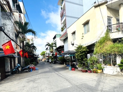 BÁN NHÀ TÊN LỬA BÌNH TÂN - HẺM XE TĂNG THOÁNG MÁT - CÔNG NHÂN
42M - 4.4 TỶ