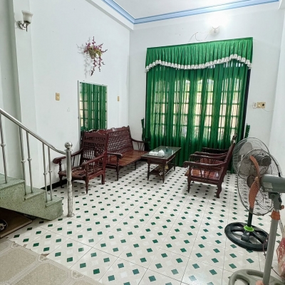 BÁN NHÀ 2 TẦNG ĐƯƠNG 2 Ô TÔ GẦN NHÀ THỜ BA LÀNG GẦN BIỂN VĨNH HOÀ