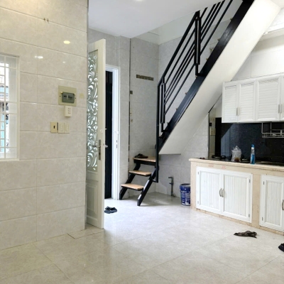 Nhà 2 lầu vài bước ra mặt tiền Hưng Phú P9Q8 (P.Chánh Hưng)