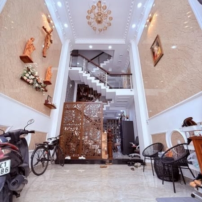 Nhà Sư Vạn Hạnh, Quận 10 – 33m² – 10.5 tỷ – Gần Siêu thị Sài Gòn