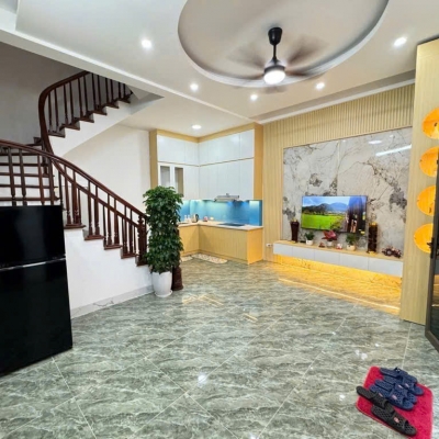 Cho thuê nhà nguyên căn ngõ 288 Hoàng Mai, 5 tầng, 3 ngủ khép kín, 12 Triệu/tháng.