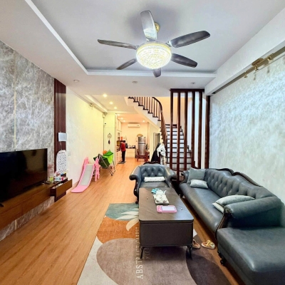 Bán nhà phố Lạc Trung, 70m2, mặt tiền 4.5m, 4 tầng, nhỉnh 25 tỉ, ô tô, Kinh doanh