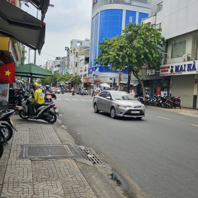BÁN NHÀ MẶT TIỀN NGUYỄN ĐÌNH CHIỂU, Q3 – 24M² – 1 TRỆT 3 LẦU – CHỈ 13.5 TỶ (~562TR/M²) – GIÁ THỊ TRƯỜNG 617TR/M²