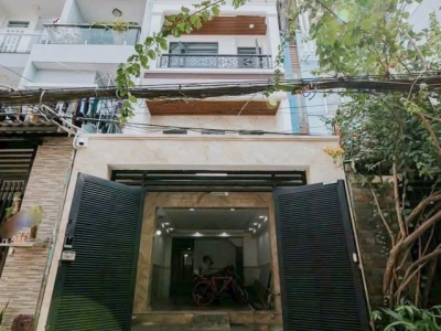 Bán CHDV 17PN (thang máy) xe hơi đậu ngay nhà thuộc đường Tám Danh Phường 4 Quận 8