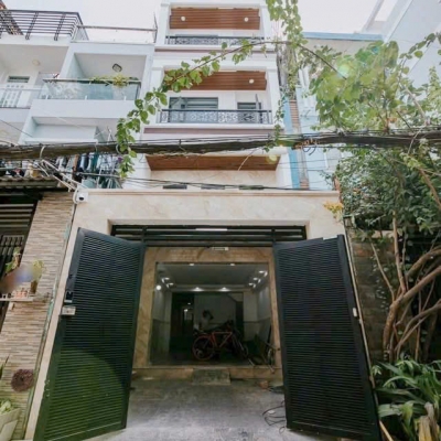 Bán CHDV 17PN (thang máy) xe hơi đậu ngay nhà thuộc đường Tám Danh Phường 4 Quận 8