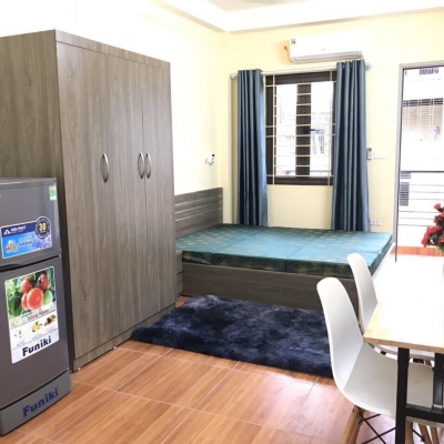 Cho Thuê Ccmn đẹp thoáng ban công giá rẻ Tại 171 Nguyễn Ngọc Vũ, Hoàng Ngân, Lê Văn Lương