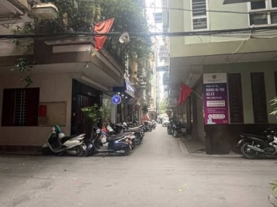 BÁN NHÀ PHÂN LÔ CẦU GIẤY - Ô TÔ ĐỖ CỬA, VỈA HÈ - ĐANG CHO THUÊ 21 TRIỆU