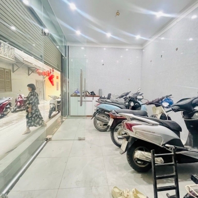 đội cấn 60m x5 tầng 16,5 tỷ ô tô qua nhà,kinh doanh,5p ra hồ tây