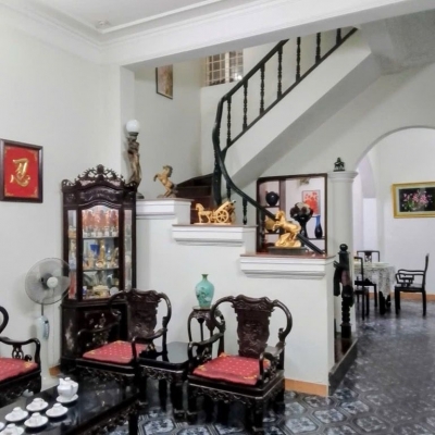 Bán nhà đẹp Hồng Tiến- Dân xây-Full NT- Oto tránh- Ô chờ thang máy 80m 5 tầng nhỉnh 23 tỷ(TL)