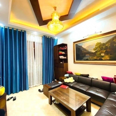 Duy nhất 1 căn nhà riêng đường Láng Đống Đa diện tích 42m , 4 tầng, giá 10.3 tỷ lh 0817606560