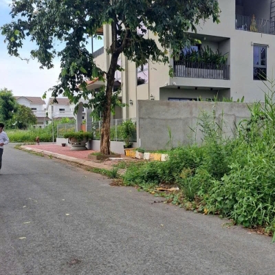 BÁN ĐẤT NỀN BIỆT THỰ – VIEW HỒ – 242m2 - BÌNH CHÁNH  - chỉ 10 ty mầm non