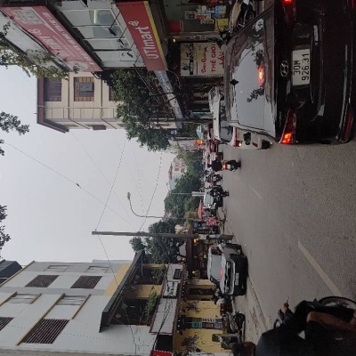 Nhỉnh 15 tỷ Bán nhà BỒ ĐỀ Kinh doanh tấp nập. 47m x 5T ở luôn. Cực gần cầu.