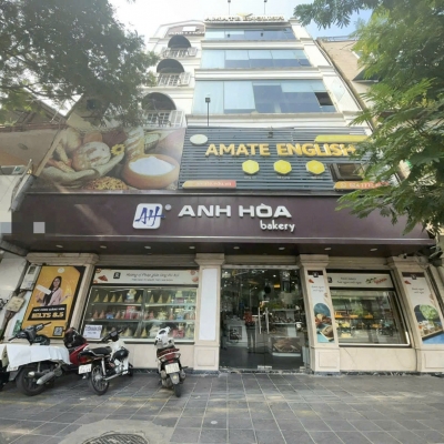 MẶT PHỐ TRẦN ĐẠI NGHĨA CON PHỐ KINH DOANH CỰC ĐỈNH
 – MẶT TIỀN , VỈA HÈ QUYỀN LỰC – THANG MÁY – VỈA HÈ ĐÁ BÓNG