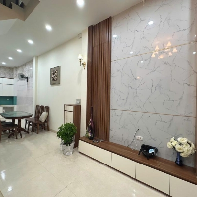 VỊ TRÍ ĐẮC ĐỊA QUẬN HOÀNG MAI - 45M2 - 7.6 TỶ - 15M RA MẶT PHỐ - NGÕ RỘNG THOÁNG SÁNG - NHÀ DÂN XÂY CHẮC CHẮN