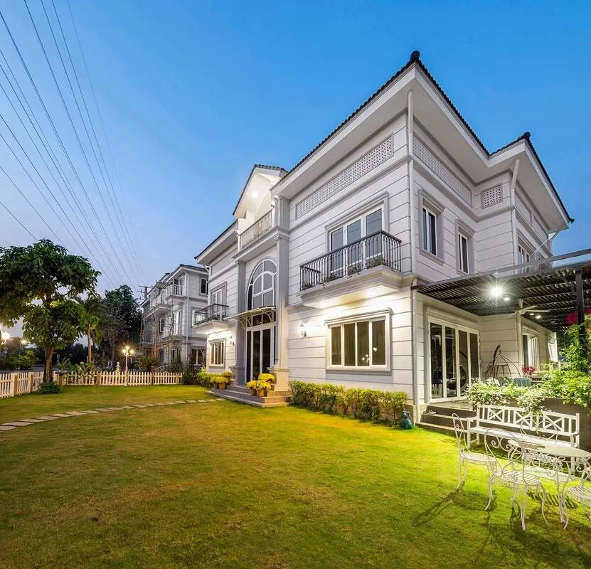 Công ty TNHH Xây dựng - Trang trí Việt Quốc